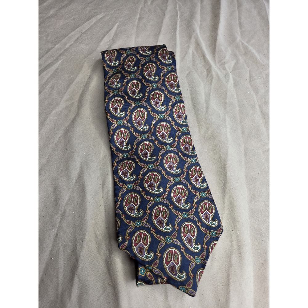 Vintage Villa Bugatti 100% Silk Paisley Neck Tie Navy Blue Red Italy